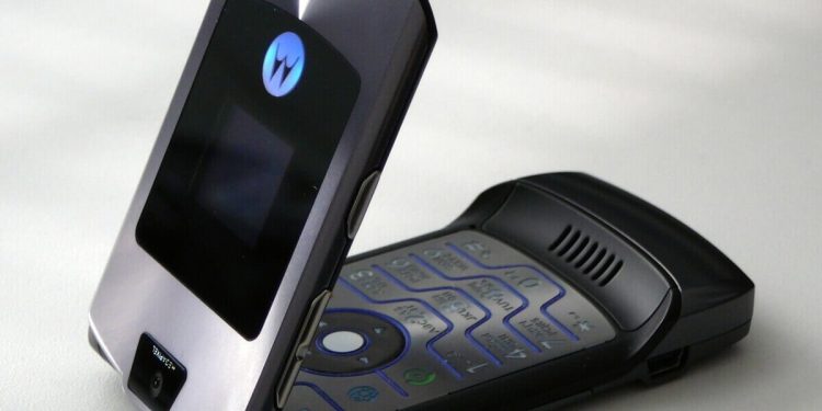 Motorola Razr pronto a fare il suo ritorno