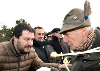 Salvini in visita alle foibe