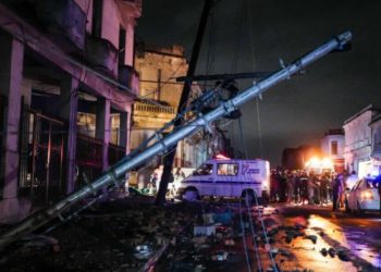 Cuba, tornado a L'Avana (foto da Twitter)