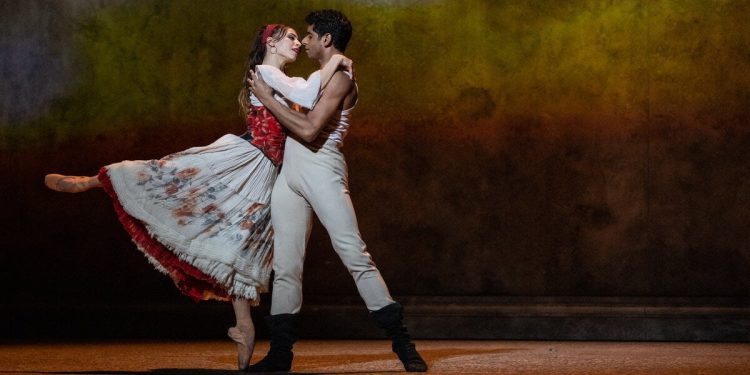 Una scena del balletto (foto di Yasuko Kageyama)