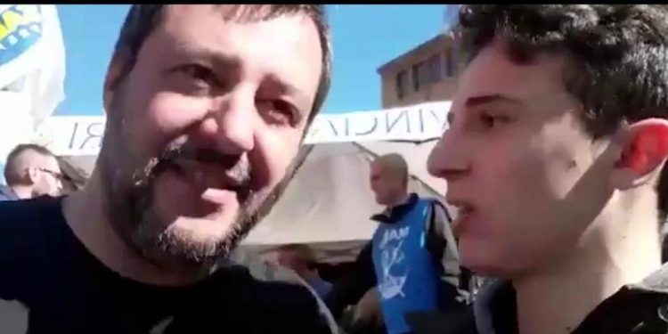 Salvini e il video-selfie