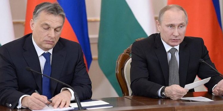 Viktor Orban e Vladimir Putin (Wikipedia)