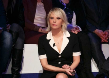 Maria De Filippi conduce C'è posta per te