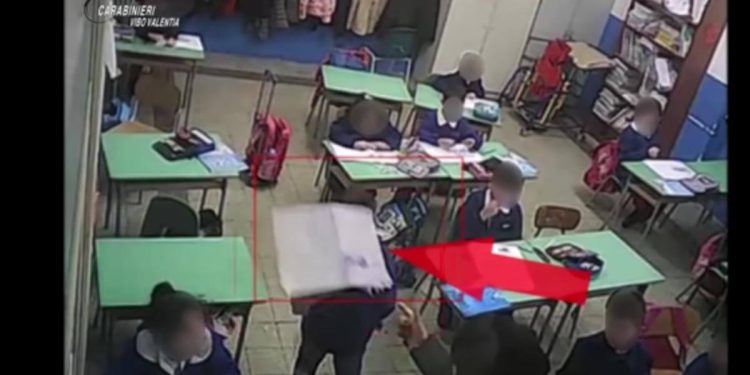 Viibo Valentia, video choc in classe