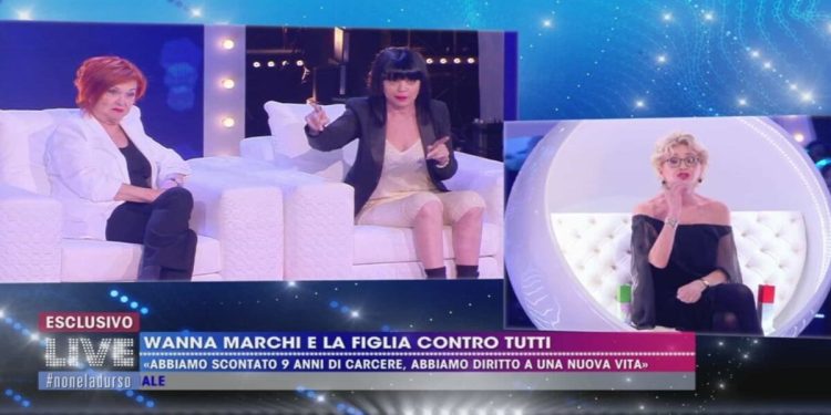 Wanna Marchi e Stefania Nobile vs Barbara d'Urso