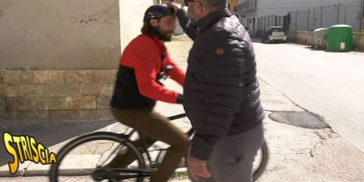 Vittorio Brumotti aggredito a Trani