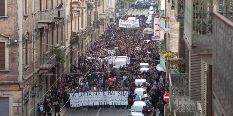 Corteo anarchici a Torino