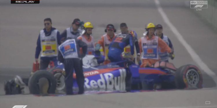 Albon, incidente in Cina