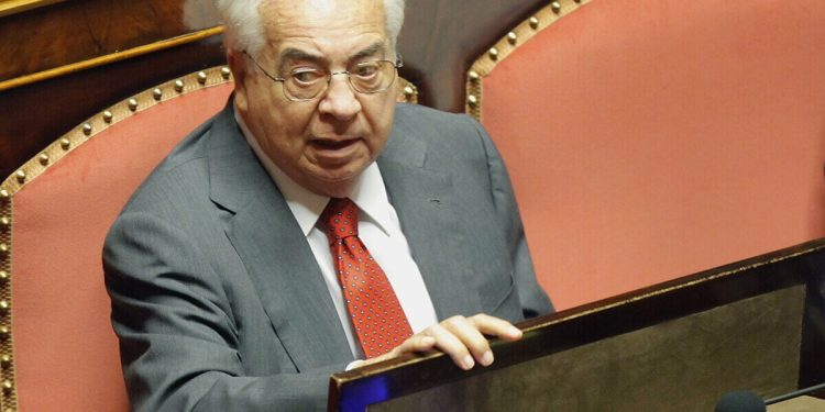 Giuseppe Ciarrapico, morto oggi