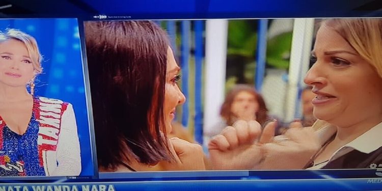 Serena Rutelli rivede sua sorella Monica al Grande Fratello 16