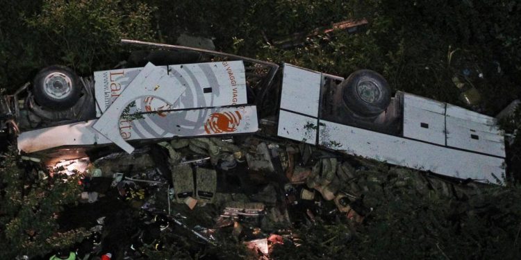 Strage Avellino, bus in scarpata nel luglio 2013