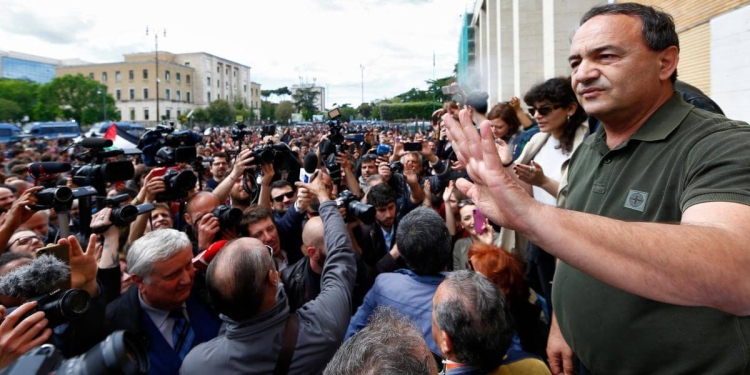 Mimmo Lucano a La Sapienza