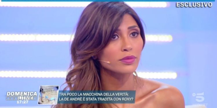 Mila Suarez a Domenica Live