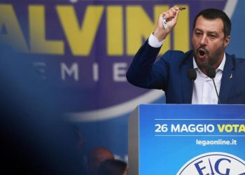 Salvini in Piazza Duomo a Milano (LaPresse, 2019)