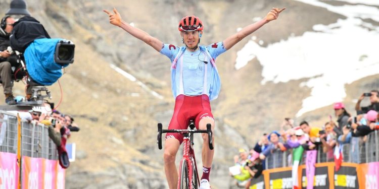 Giro d'Italia 2019: Zakarin vince la 13^ tappa (LaPresse)