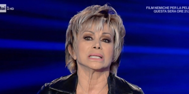 Carmen Russo, Vieni da me