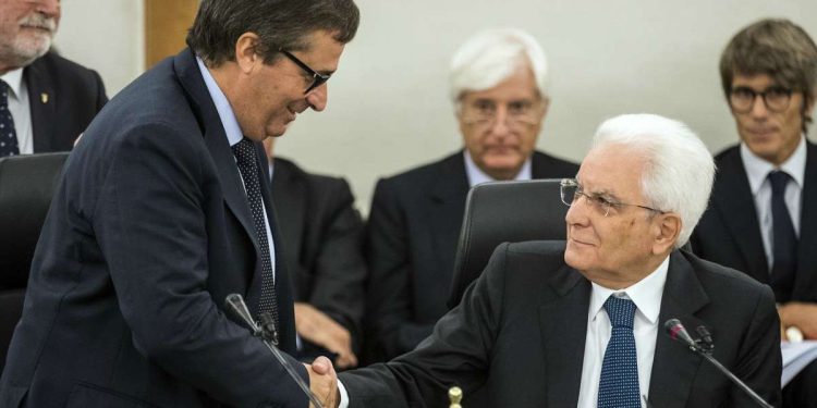 Il vicepresidente del Csm David Ermini con Sergio Mattarella (LaPresse)