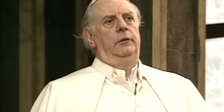 Dario Fo, spettacolo il Papa e la Strega (Youtube)