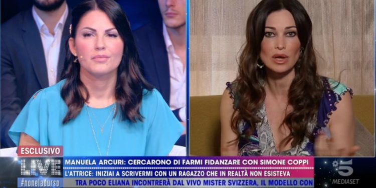 Eliana Michelazzo e Manuela Arcuri a Live - Non è la D'Urso