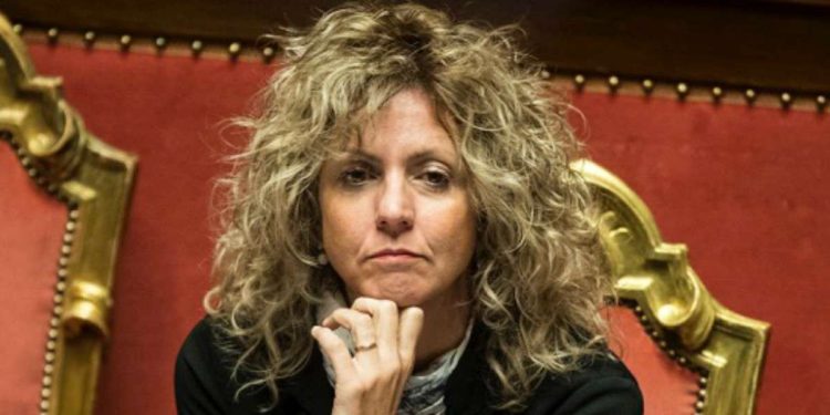 Barbara Lezzi, ex ministro M5s per il Sud (LaPresse)