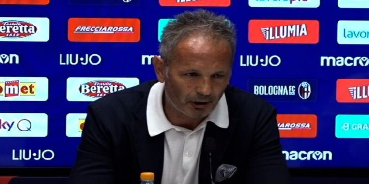 Sinisa Mihajlovic in conferenza stampa