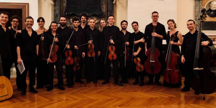 Roma, Chiesa di S.Maria in Montesanto, 13 luglio, Gala d'arie d'oratorio romano, musiche di Scarlatti, Pasquini, Haendel. Reate Festival Baroque Ensemble, Alessandro Quarta direttore. Solisti di canto: da sin: Carlotta Colombo, Claudia Di Carlo, Sabrina Cortese,Lucia Napoli, Luca Cervoni, Giacomo Nanni