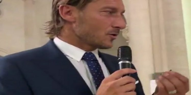 Francesco Totti - Screenshot da video