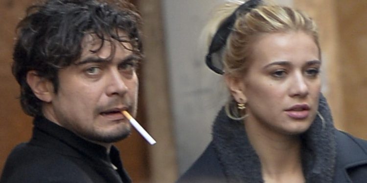 Riccardo Scamarcio e Clizia Incorvaia (Foto: LaPresse)