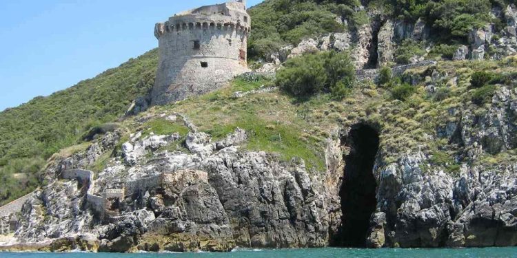 Circeo, scoperta “grotta segreta” di Ulisse