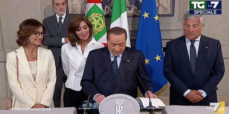 Berlusconi, gaffe al Quirinale