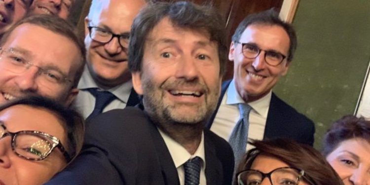 Selfie Ministri del Pd