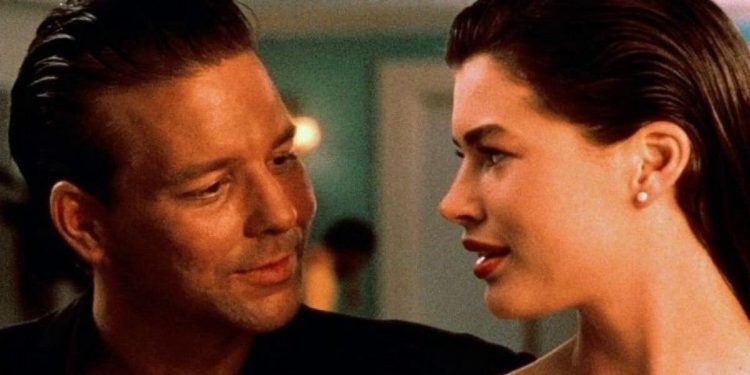 Spogliarello Mickey Rourke e Kim Basinger