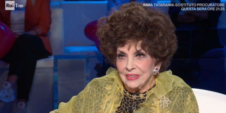 gina lollobrigida figlio auguri natale