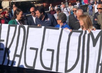 Sit-in Salvini vs Raggi