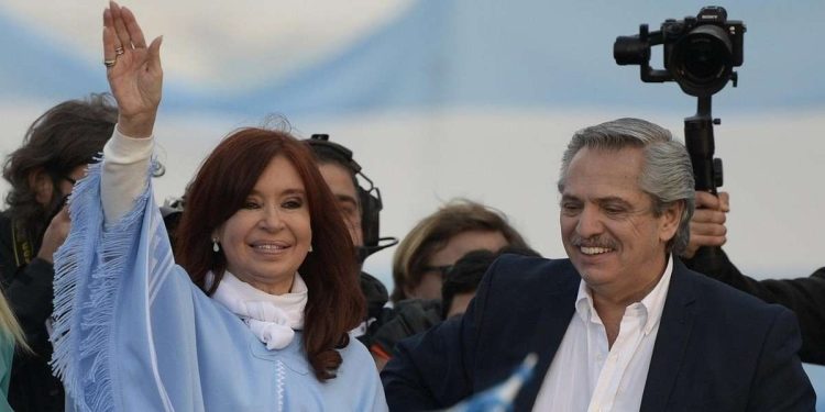 Alberto Fernandez con Cristina Fernandez de Kirchner (Lapresse)