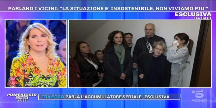 Giorgia Scaccia con la mascherina a Pomeriggio 5