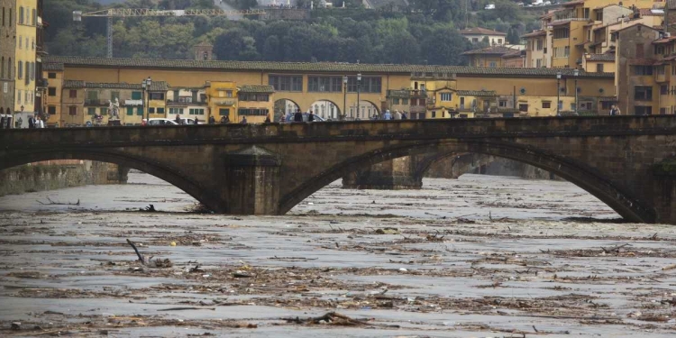 Arno, Firenze