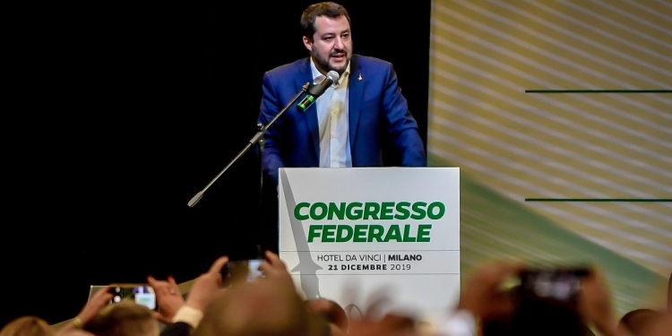 Matteo Salvini al Congresso straordinario della Lega (Foto: LaPresse)