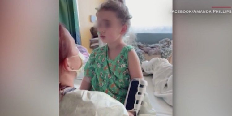 Jade, bambina di 4 anni cieca dopo l'influenza