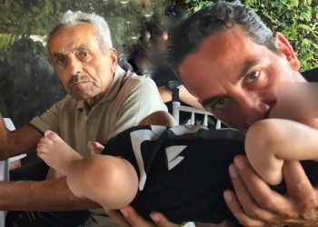 Matteo Viviani col padre e il figlio (Foto: Instagram)