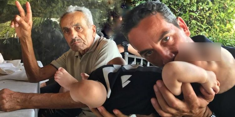 Matteo Viviani col padre e il figlio (Foto: Instagram)