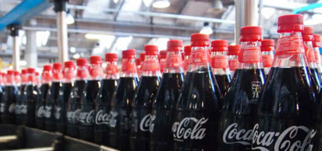 La guerra in Sudan blocca l'esportazione di gomma arabica. È un ingrediente  d'oro per Coca-Cola e Pepsi