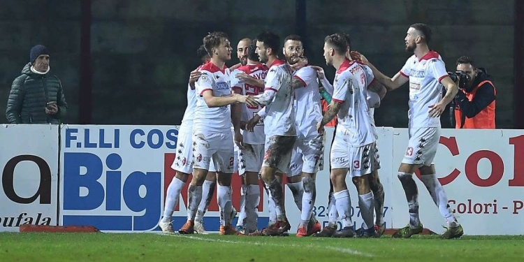 Video Ascoli Bari (Fonte Lapresse)