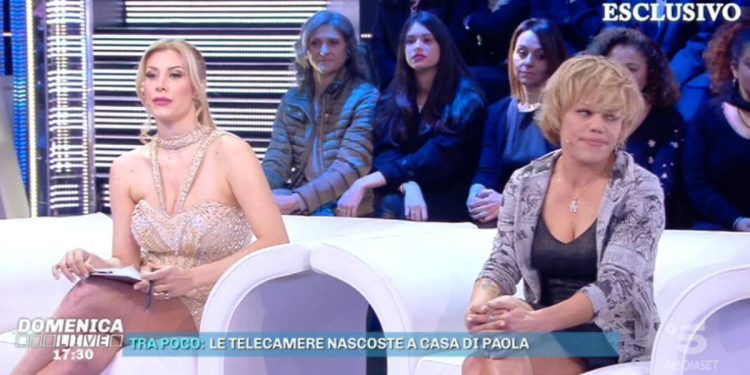 Paola Caruso e Floriana Secondi (Domenica Live)