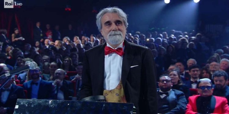 Il maestro Beppe Vessicchio