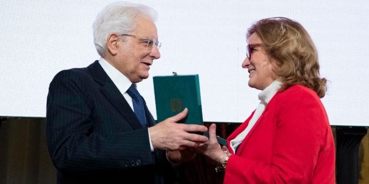 Rebecca Spitzmiler con il Capo dello Stato Sergio Mattarella (Foto: LaPresse)