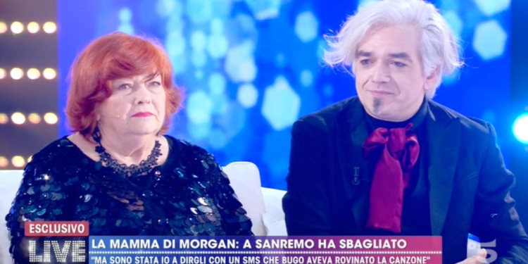 Morgan e sua madre a Live Non è la D'Urso