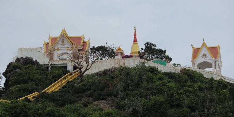 Wat Khao Chong Kaeo (Foto: Google)