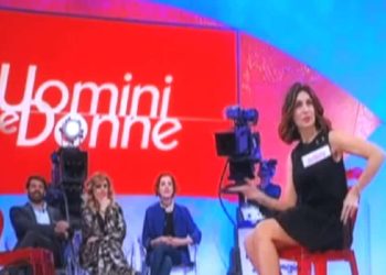 Barbara De Santi e Gianni Sperti, lite a Uomini e Donne - Screenshotda video