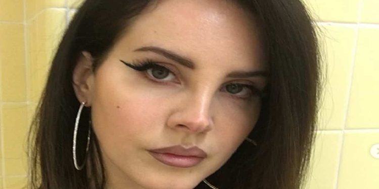 Lana Del Rey annulla il tour per problemi alla voce - Fonte Instagram